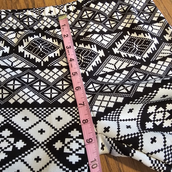 DOCELE Leggings - Picture 3 of 7